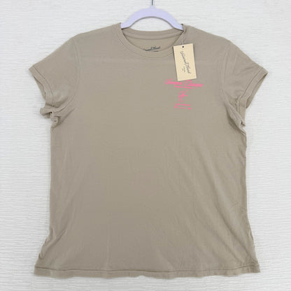 Universal Thread summer women's T-shirt by Gandara Essentials, casual cotton T-shirt featuring a relaxed fit and short sleeves.